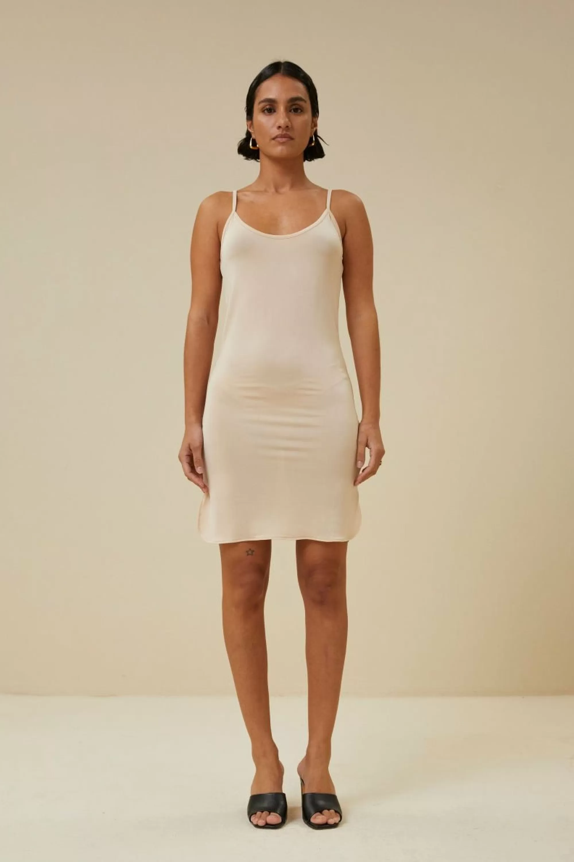 By bar Basic Underdress Nude Flash Sale