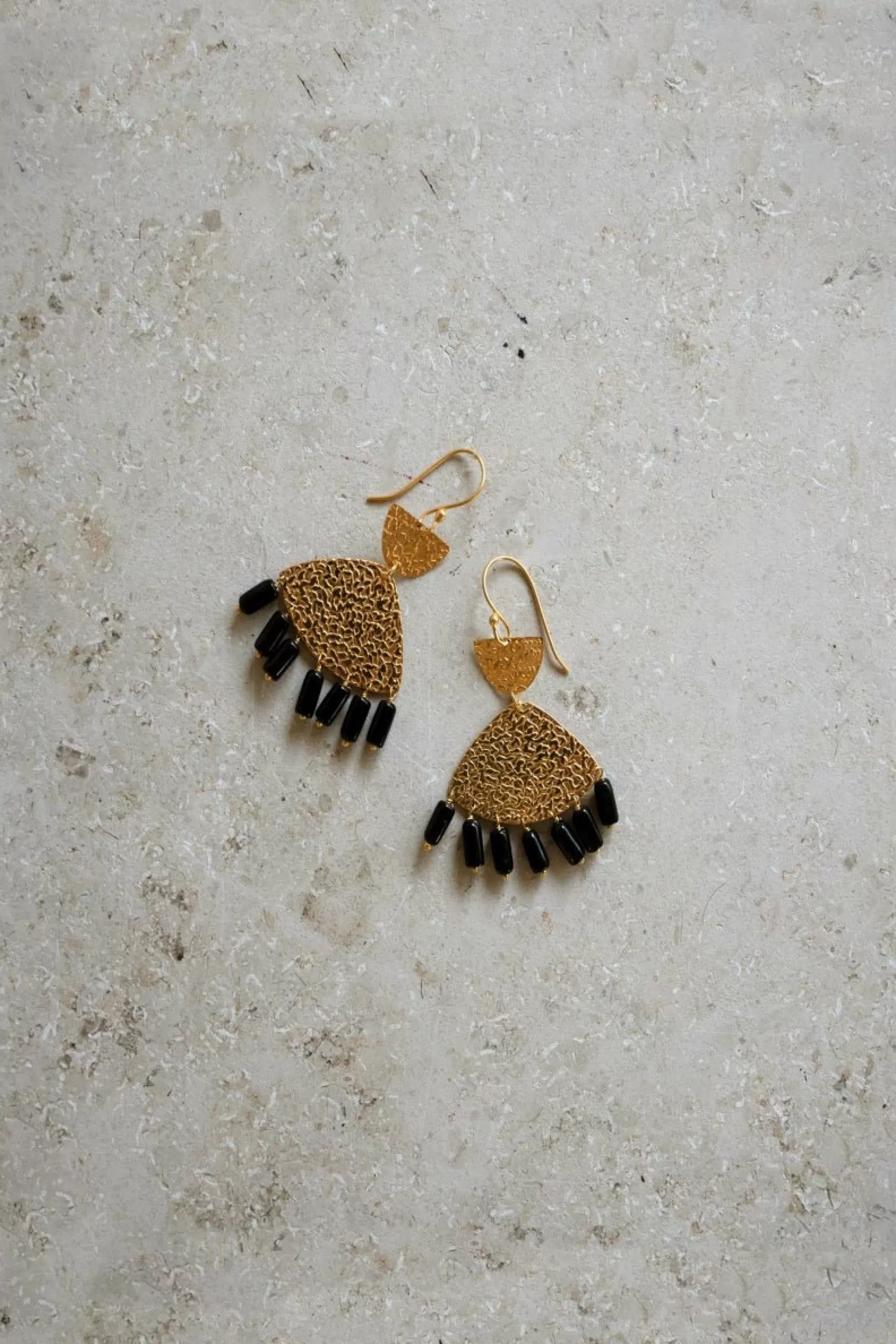 By bar Ravi Earring Black Shop