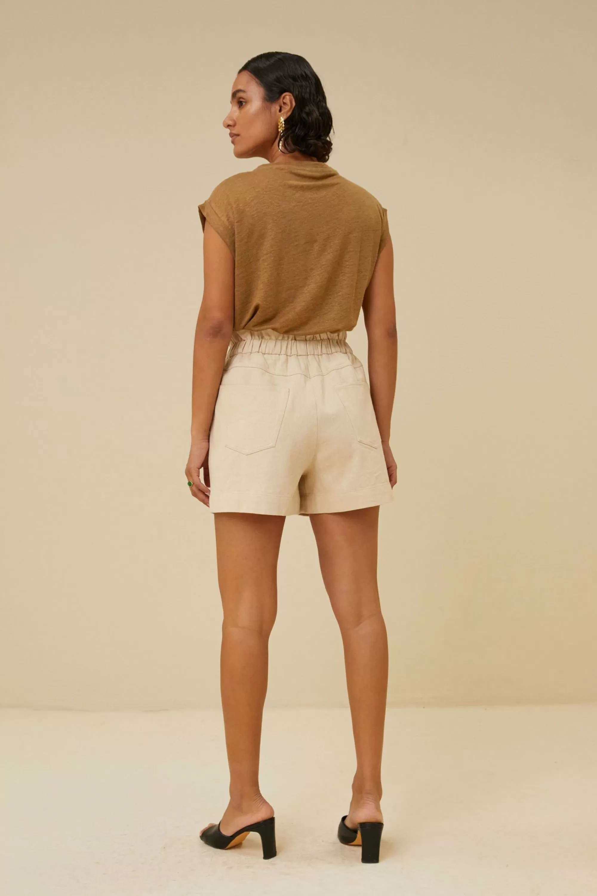 By bar Thelma Linen Top Khaki Store